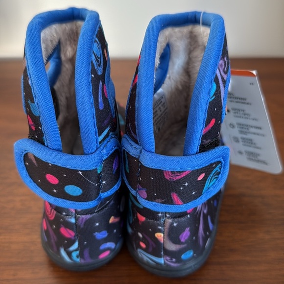 New BOGS Insulated waterproof boots - Picture 4 of 5